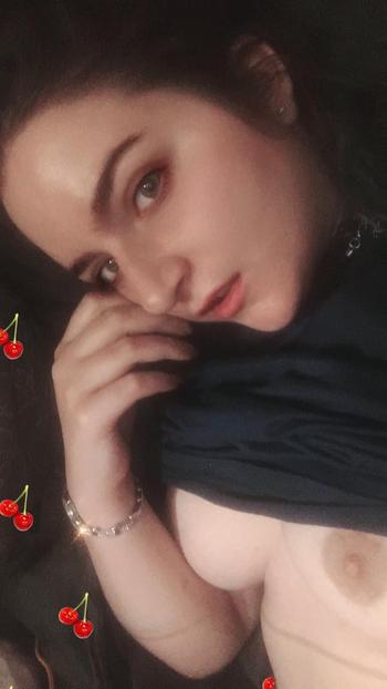 nicculove , 24 Caucasian female escort, Surrey-delta-langley